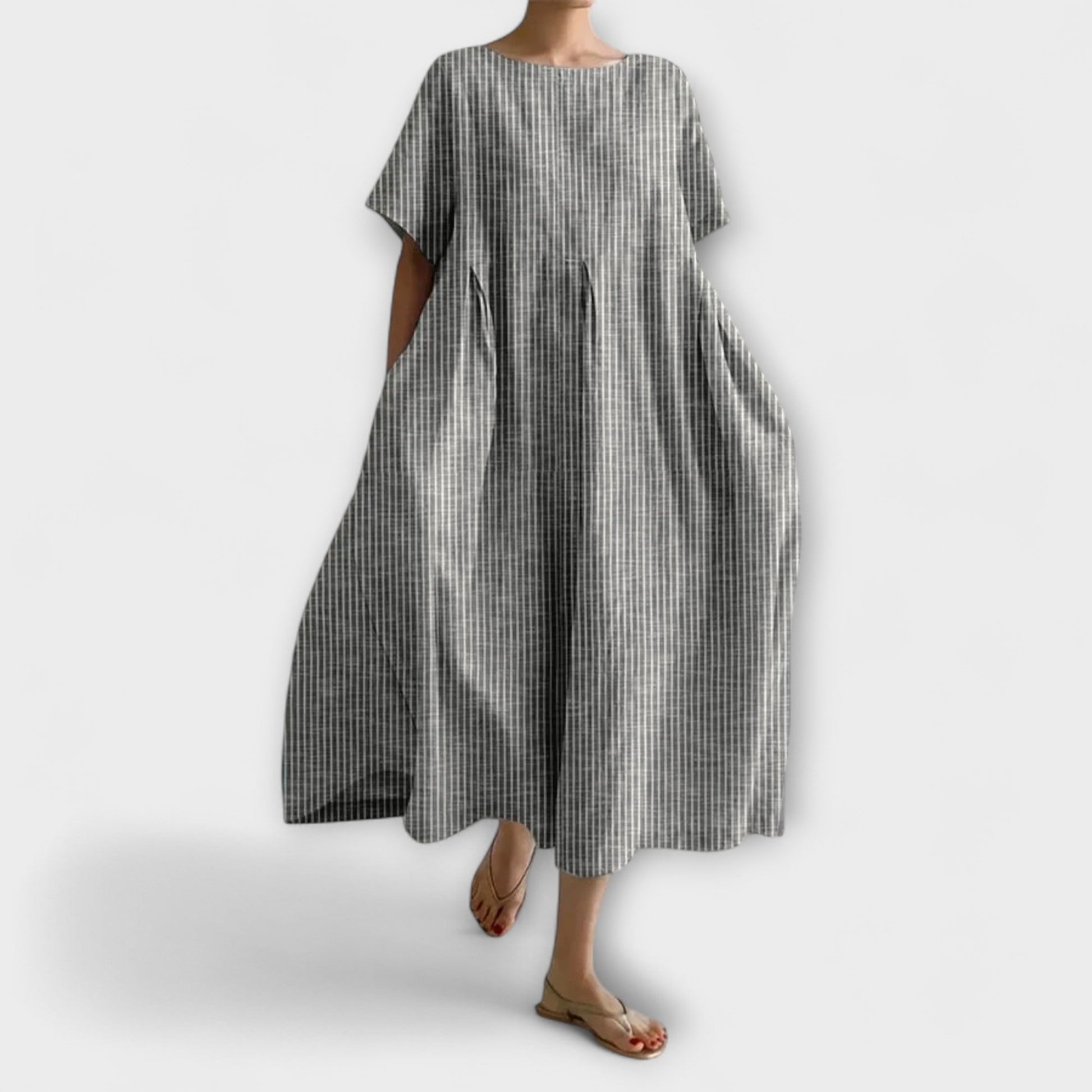 Montaracrest Bianca casual women's dress, lightweight and stylish, shown on a model with a relaxed fit and elegant design.