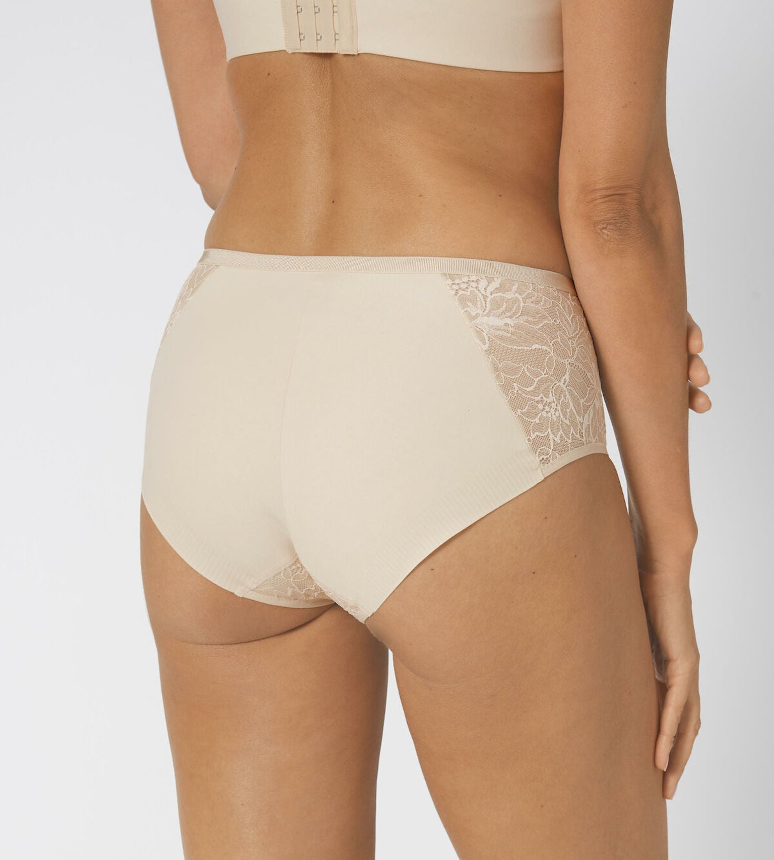 Amourette Charm Maxi 01 Maxi Brief - 2 basic colours
