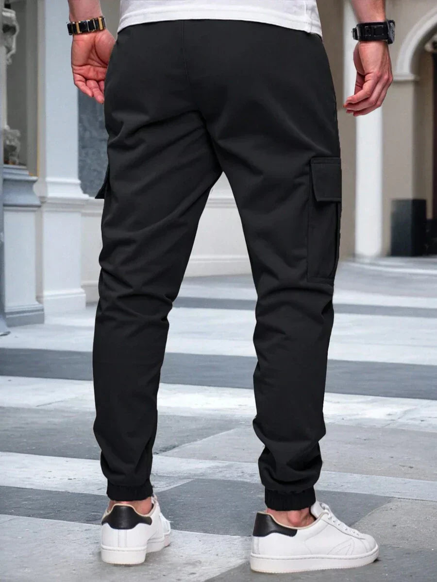 RICCARDO | Lightweight Cargo Joggers Featuring Pockets