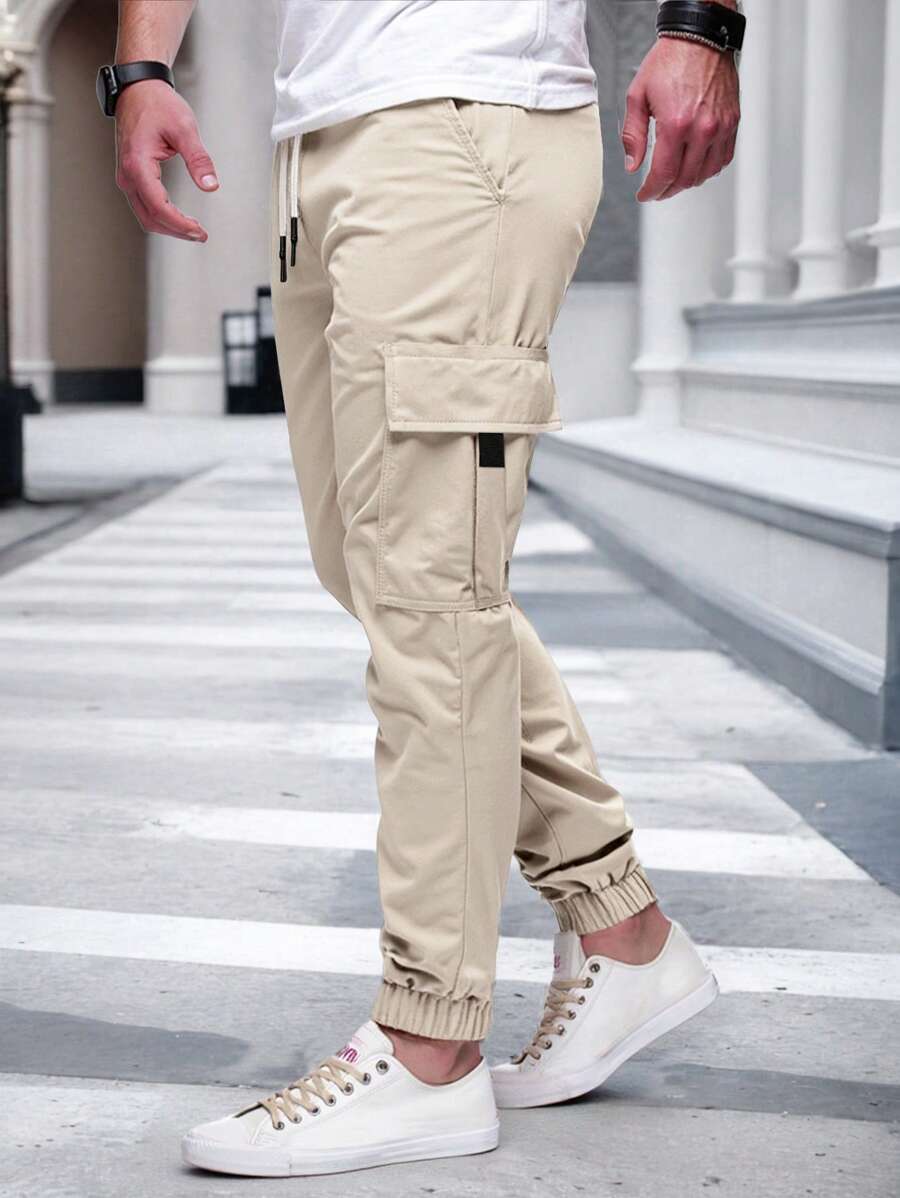 RICCARDO | Lightweight Cargo Joggers Featuring Pockets