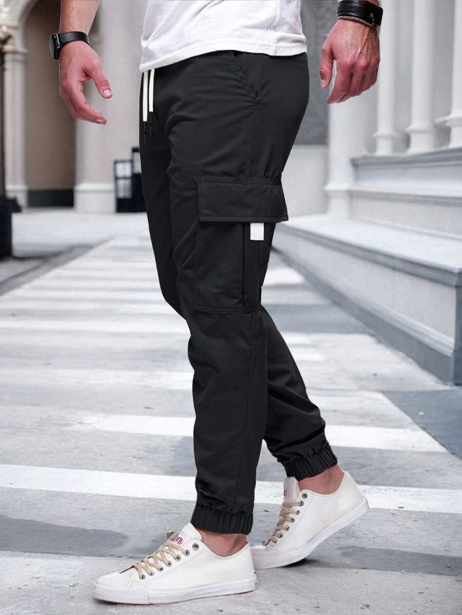 RICCARDO | Lightweight Cargo Joggers Featuring Pockets