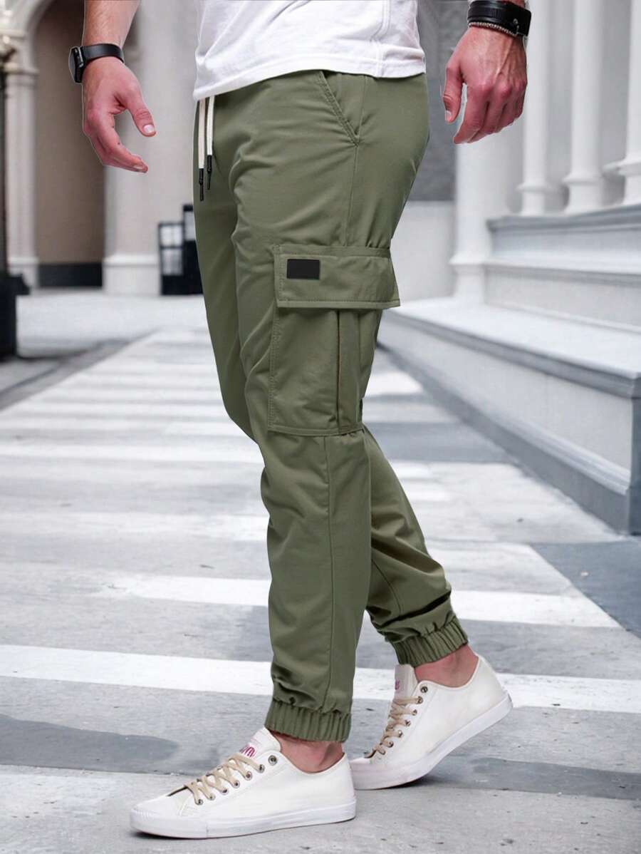 RICCARDO | Lightweight Cargo Joggers Featuring Pockets