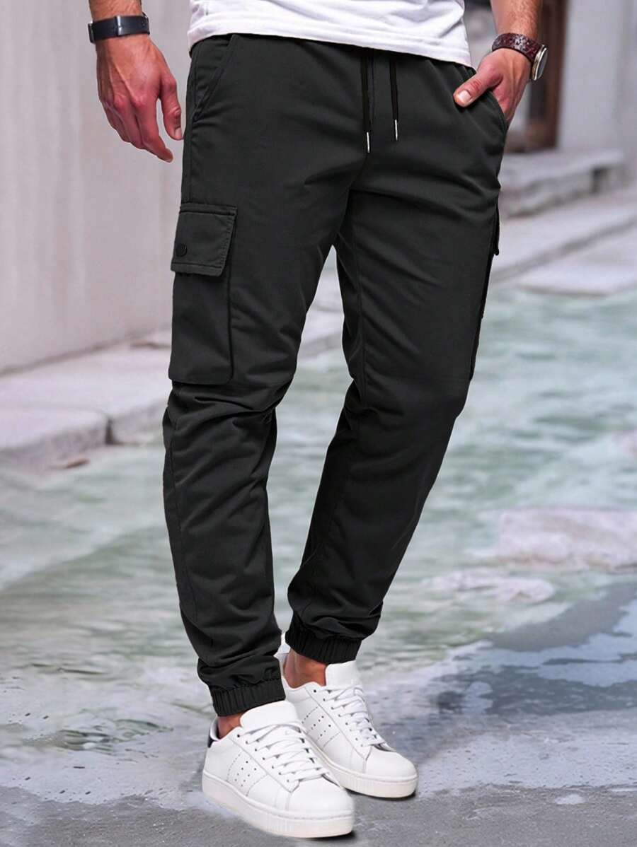 RICCARDO | Lightweight Cargo Joggers Featuring Pockets