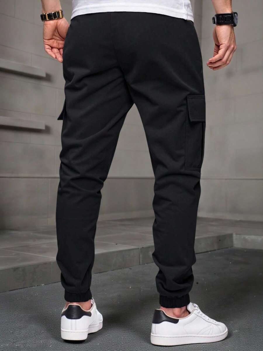 RICCARDO | Lightweight Cargo Joggers Featuring Pockets