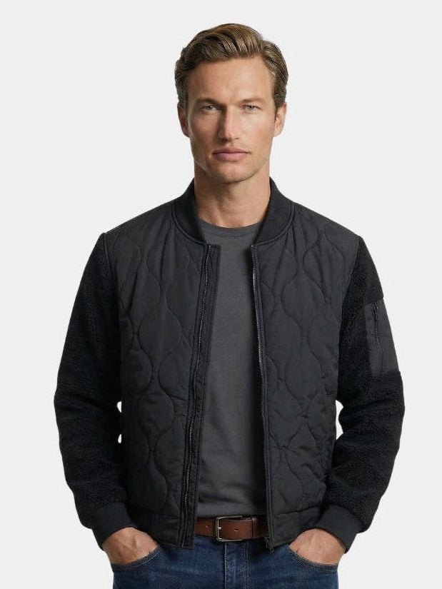 Montaracrest padded bomber jacket with Sherpa-lined sleeves, stylish and warm men's jas suitable for cold weather.