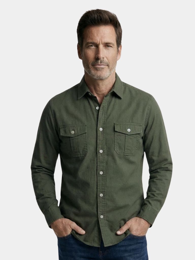 Montaracrest vintage long-sleeve shirt for men, featuring classic design and button-up front in soft fabric.