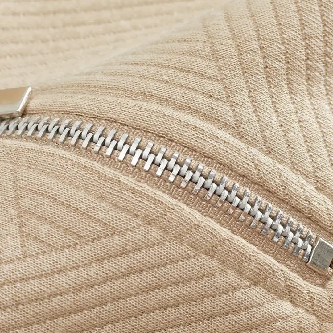 Geometric Style Sweater - Montaracrest