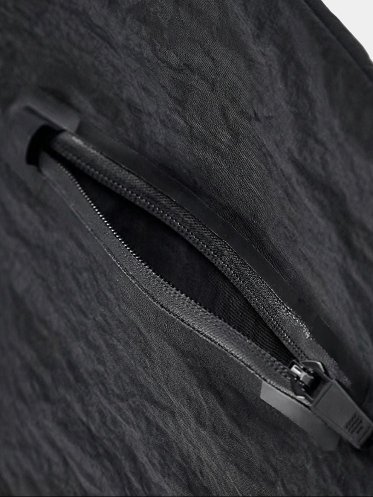 Montaracrest utility zip jacket in modern style, featuring multiple pockets and a sleek design, ideal for casual wear.
