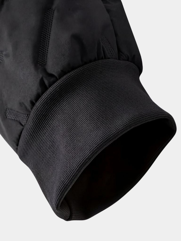Montaracrest premium klassiek sherpa winter jacket with cozy fur lining, front pockets, and a stylish classic design.