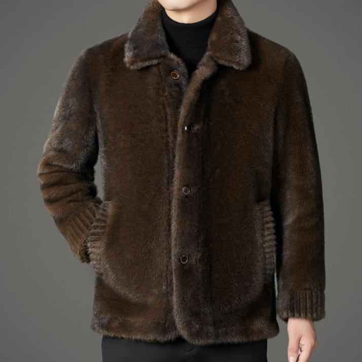 Elegant Mink Fur Coat - Montaracrest