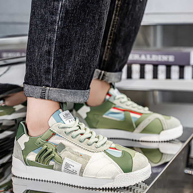 Vintage-Inspired Retro Sneakers - Montaracrest