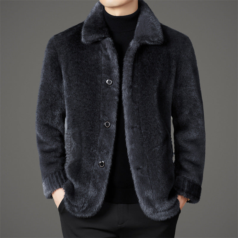 Elegant Mink Fur Coat - Montaracrest