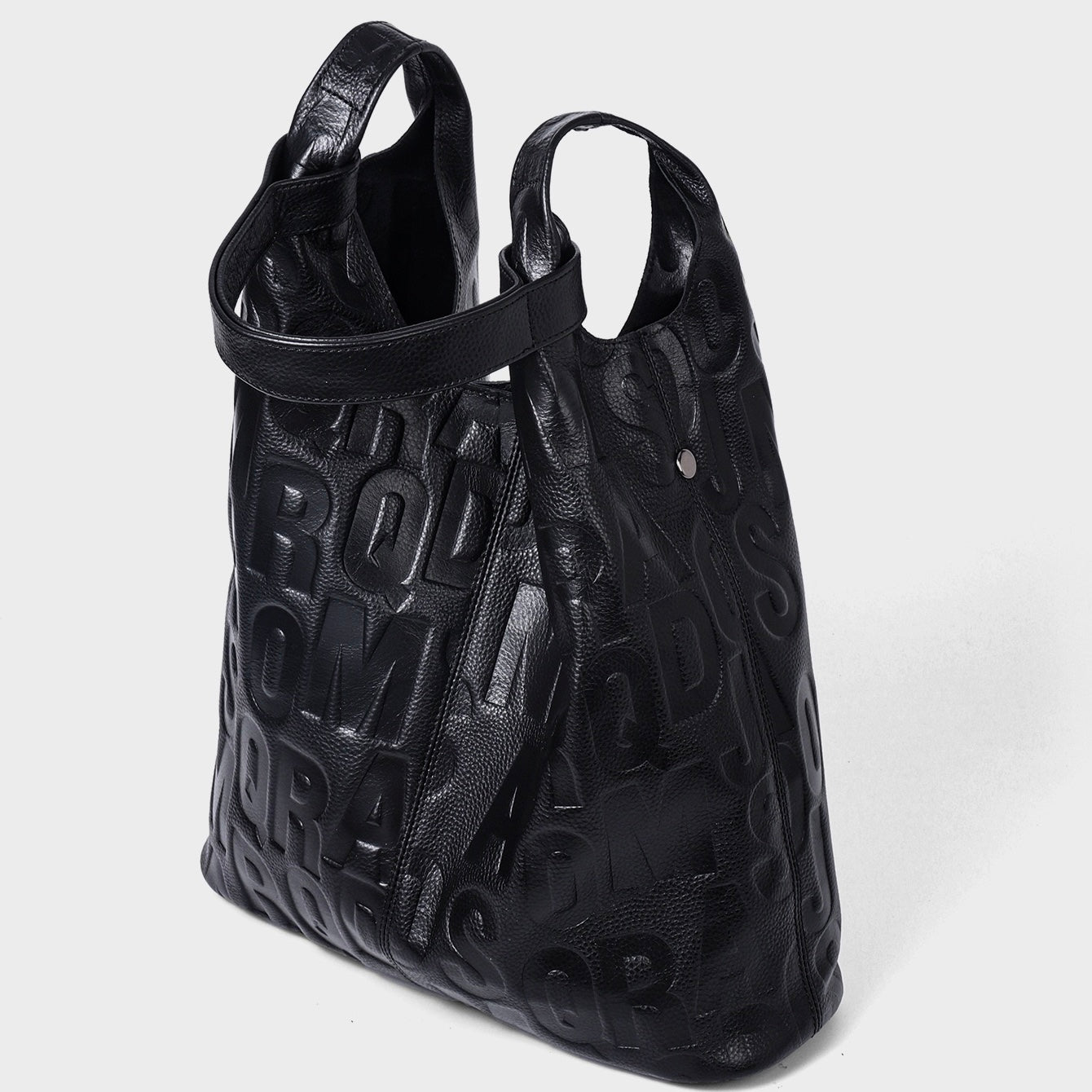 Borsa Hobo in Vera Pelle Nera con Scritta Goffrata