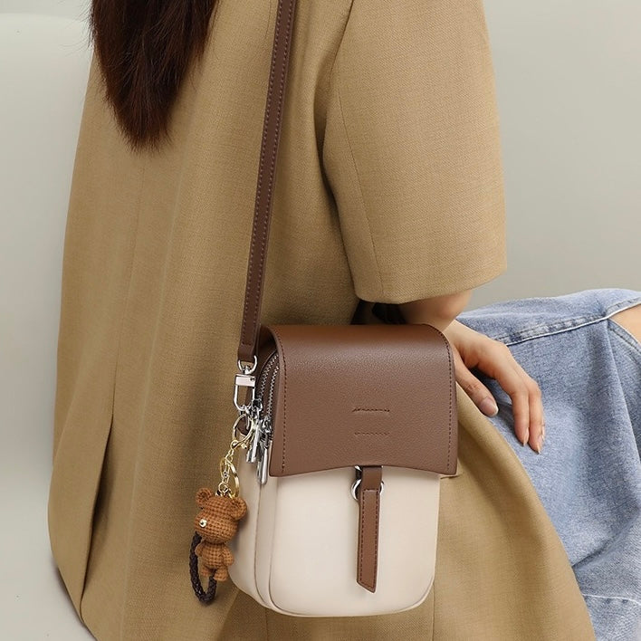 Borsa a Tracolla Mini Color-Block in Vera Pelle con Ciondolo a Orsetto