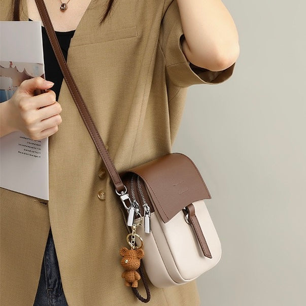 Borsa a Tracolla Mini Color-Block in Vera Pelle con Ciondolo a Orsetto