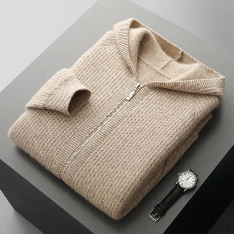 Montaracrest Elio™ Cashmere di Lusso hoodie in soft, luxurious cashmere with a cozy fit and stylish design.