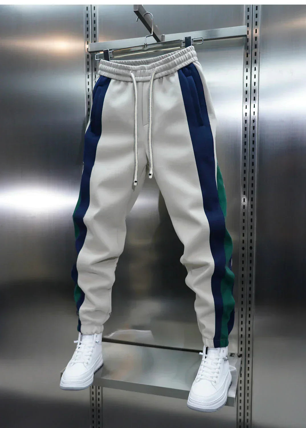 Enduring Men's Pants for Ultimate Comfort - Montaracrest