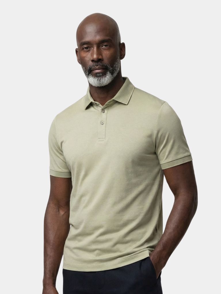 Montaracrest Polo Classica Senza Tempo in classic design, featuring a neat collar and subtle embroidery on a white polo shirt.