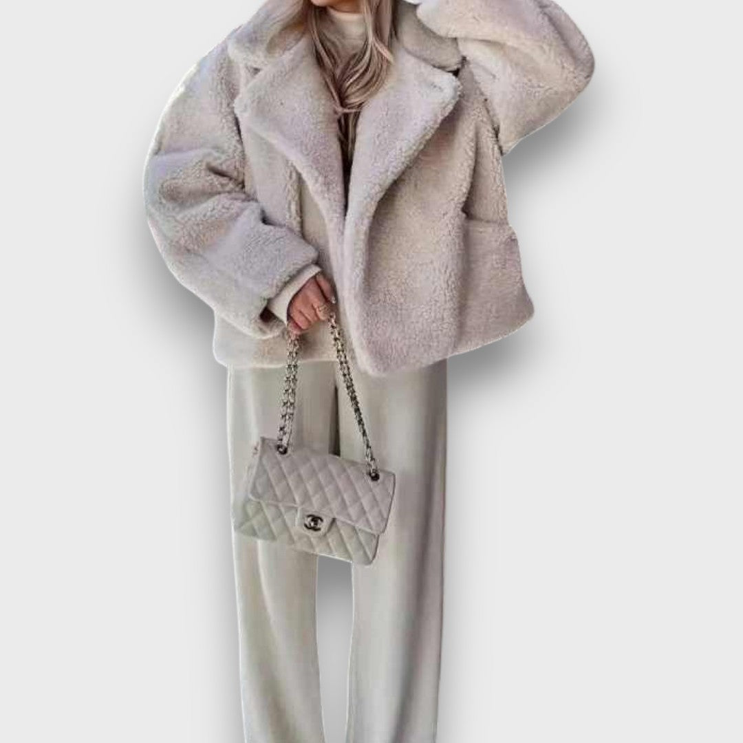Montaracrest Elvianne teddy coat with large collar, cozy sherpa lining, perfect for winter warmth and stylish winter jackets.