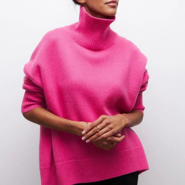 Montaracrest Amanda oversized dolcevita sweater in cozy knit, featuring a relaxed fit and classic design.