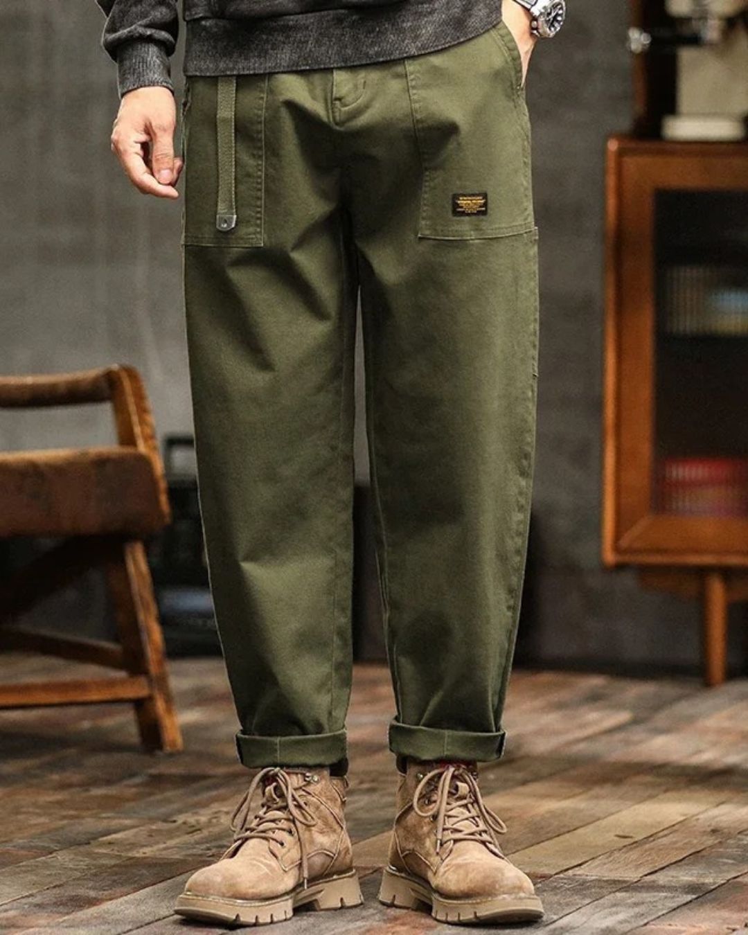Classic Cargo Pants - Montaracrest