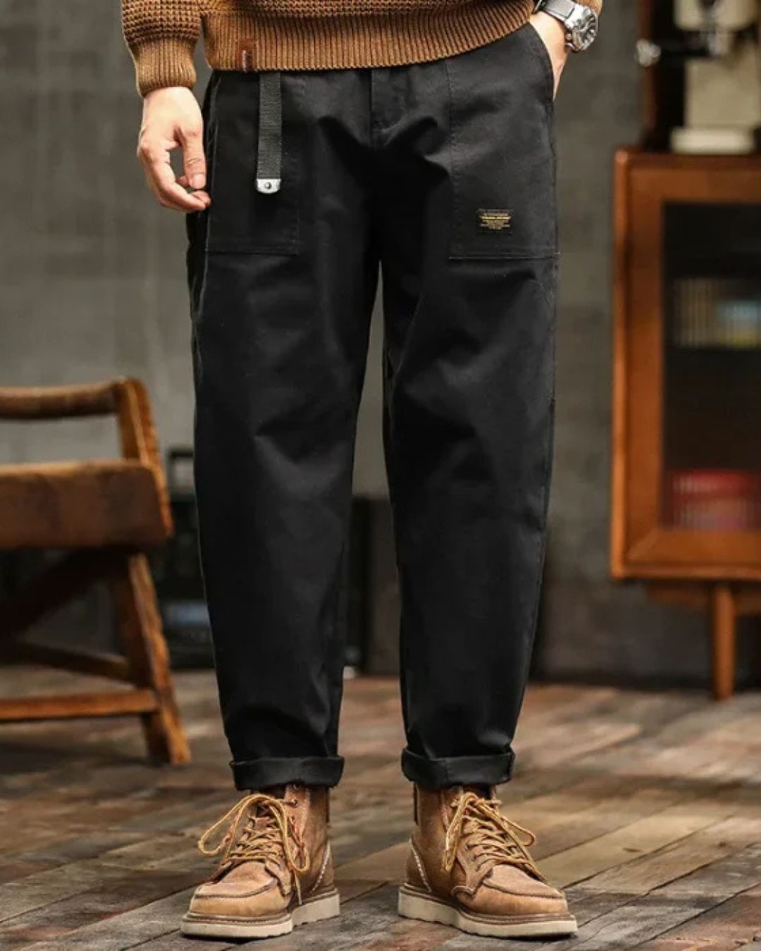 Classic Cargo Pants - Montaracrest