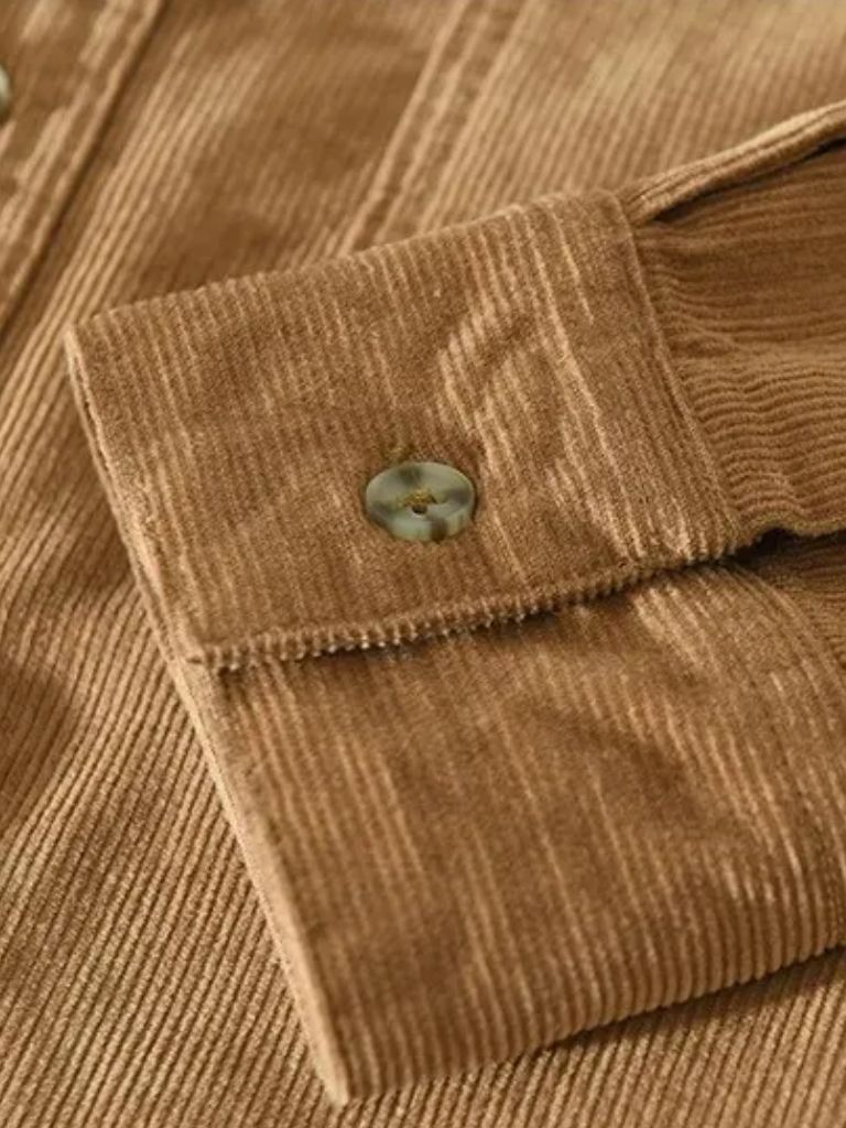 Montaracrest casual corduroy shirt in velvet, featuring a relaxed fit and button-up design with a subtle cross crown pattern.