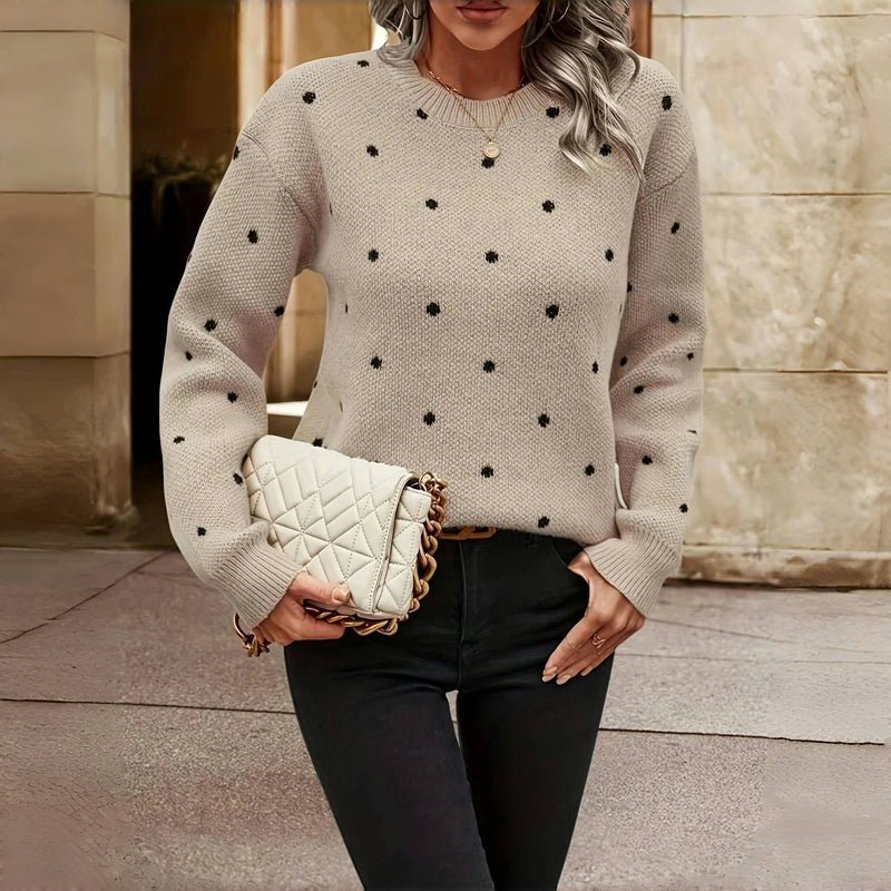 Elegant women's Clara sweater from Montaracrest, showcasing a stylish and comfortable design in a clear, detailed image.
