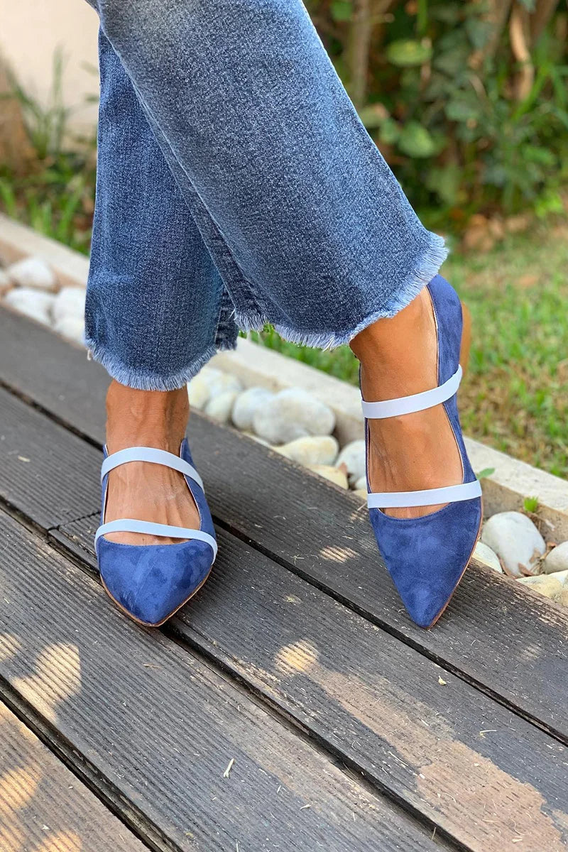 Montaracrest décolleté with double straps, elegant open-toe design in soft leather, perfect for stylish summer wear.