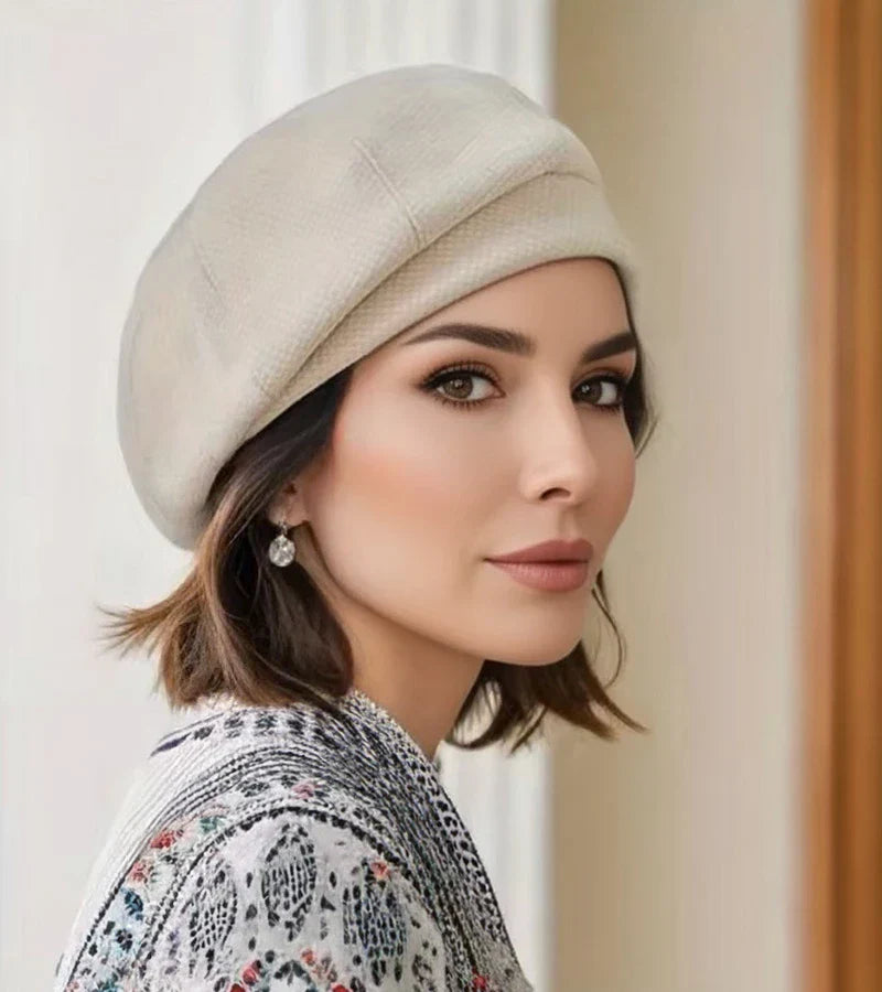 Léa | The timeless elegance of the Parisian beret