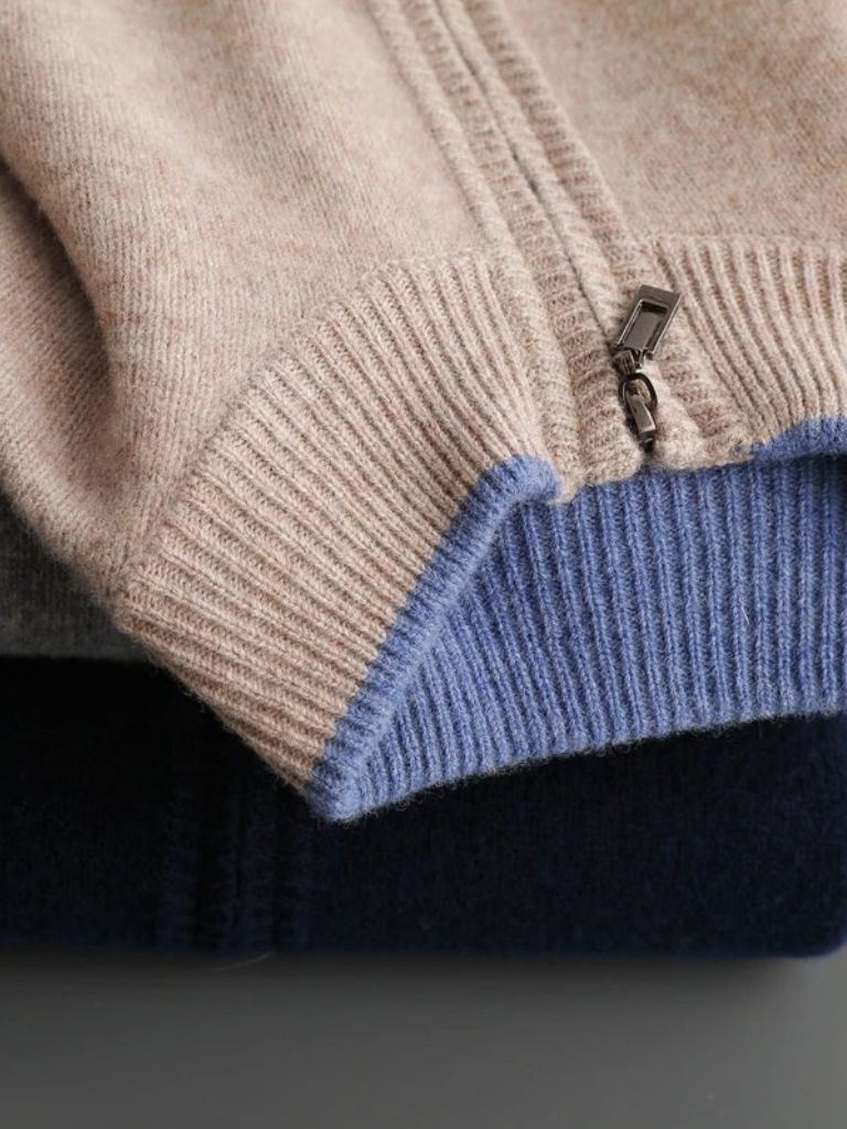 Montaracrest London Fog cashmere jacket with cross-crown design, stylish and warm outerwear for cold weather.