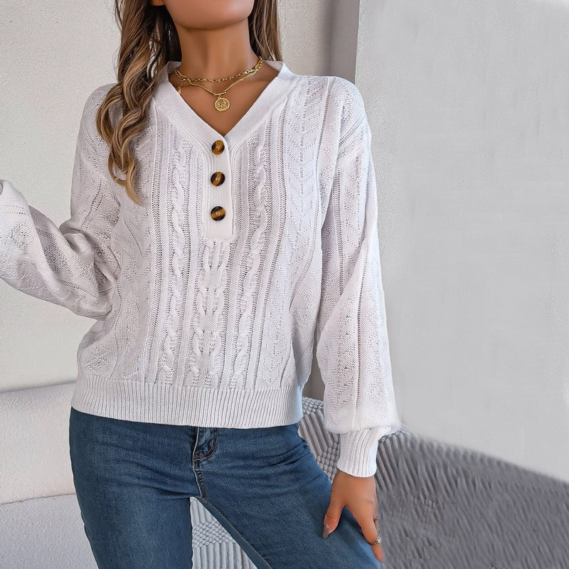 Montaracrest Seta Luminosa cable-knit sweater worn casually, featuring textured knit pattern and relaxed fit.